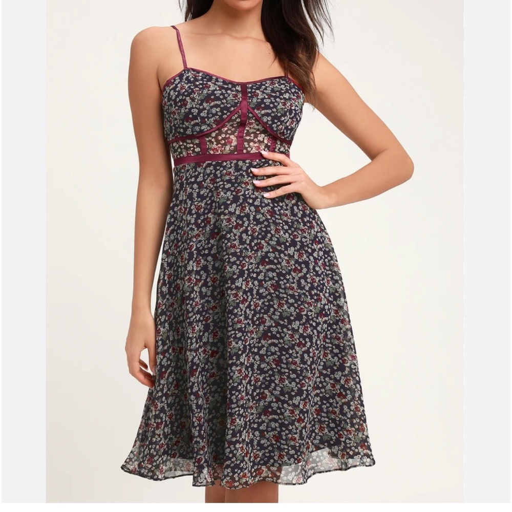 NWT Lulu’s Coralynn Floral Midi Dress Corset Bustier Strappy Size Small